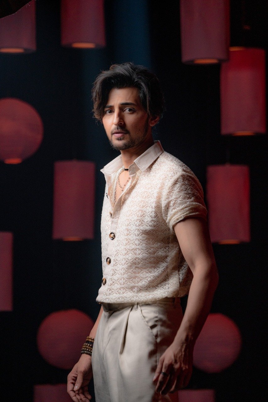 You are currently viewing Darshan Raval’s new song Goriye Fires Up The Internet