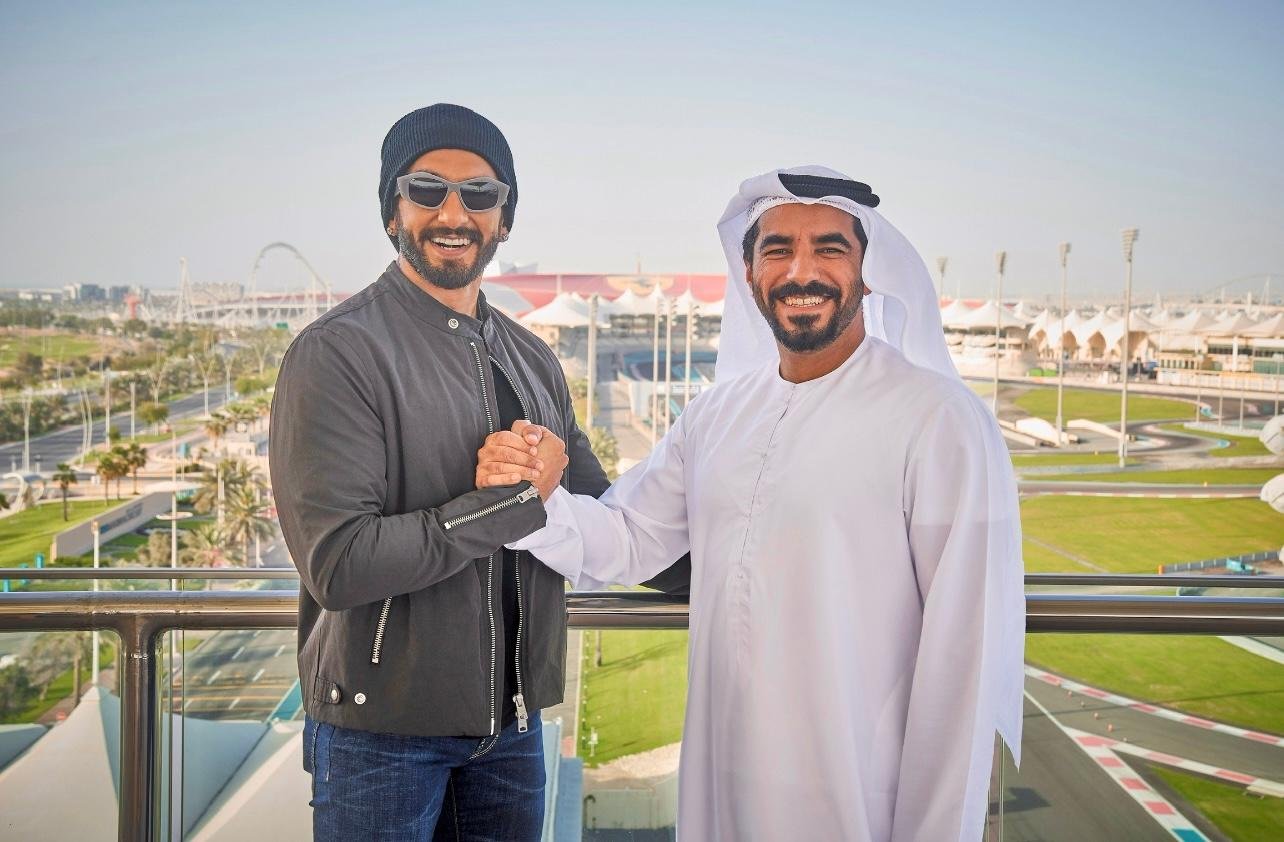 You are currently viewing Ranveer Singh receives UAE’s Golden Visa