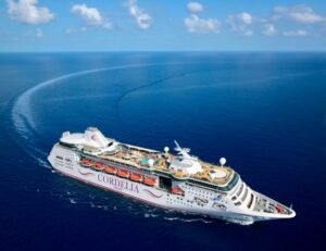 Read more about the article Stars and their kids head for cruises this summer; Cordelia Cruises has a wonderful lineup for kids for summer 22.