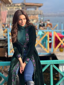Read more about the article Aamna Sharif gets candid about the audience’s reaction to the Aadha Ishq teaser*