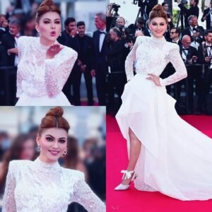 Read more about the article Urvashi Rautela looks glam at the Cannes Film Festival