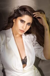 Read more about the article Saie Tamhankar bags an IIFA Award for her compelling performance in Mimi