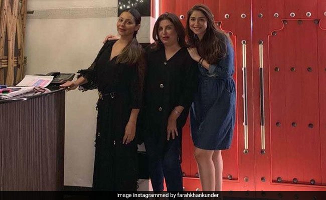 You are currently viewing Did Farah Khan just call Gauri Khan a middle-class Punjabi Girl?
